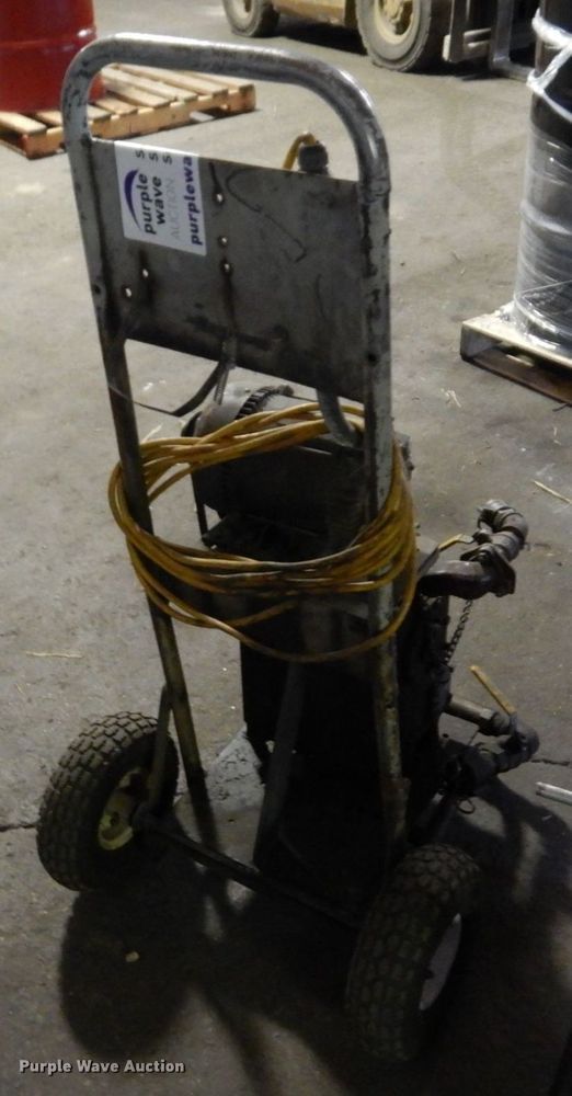 image for item DR0476 (2) fluid transfer pumps