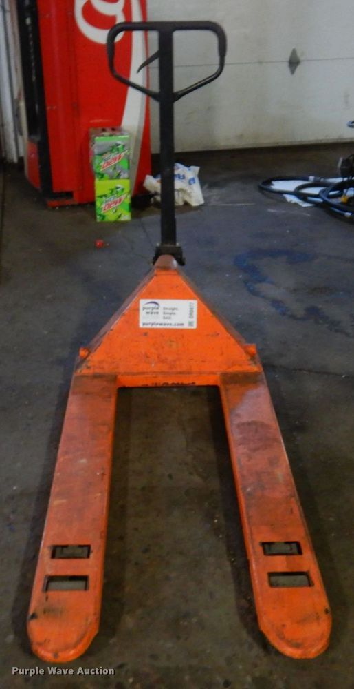 image for item DR0477 Pallet jack