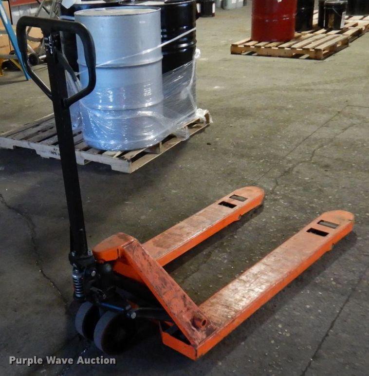 image for item DR0477 Pallet jack