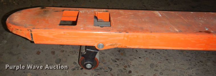 image for item DR0477 Pallet jack