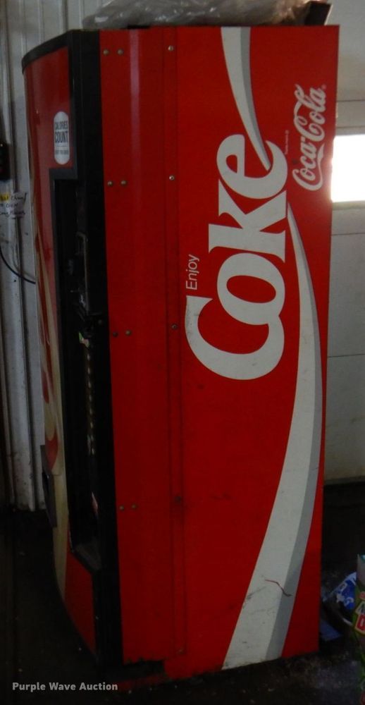 image for item DR0478 Dixie Narco  vending machine