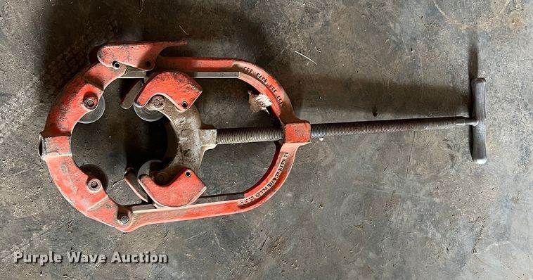 image for item DR1512 Ridgid 535  pipe threader