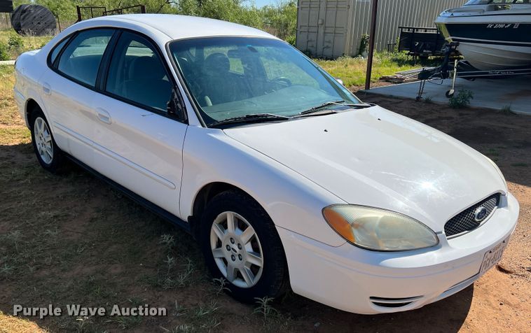 image for item DR1558 2006 Ford Taurus