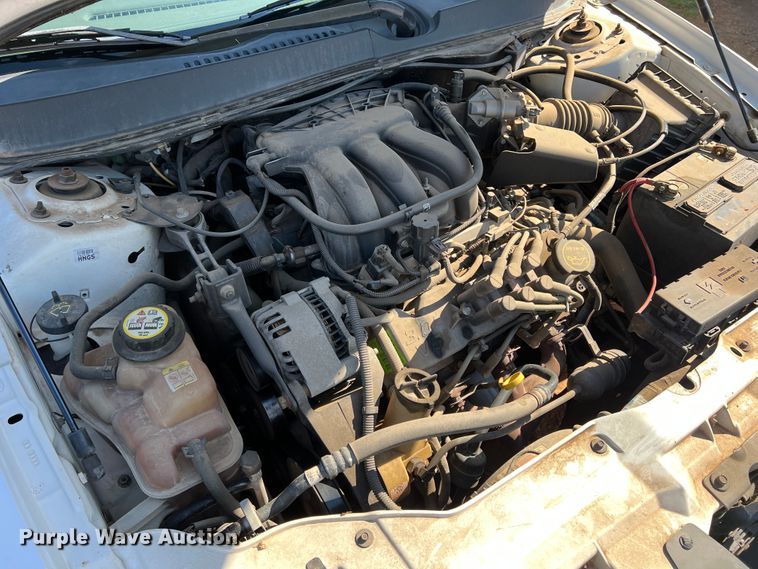 image for item DR1558 2006 Ford Taurus