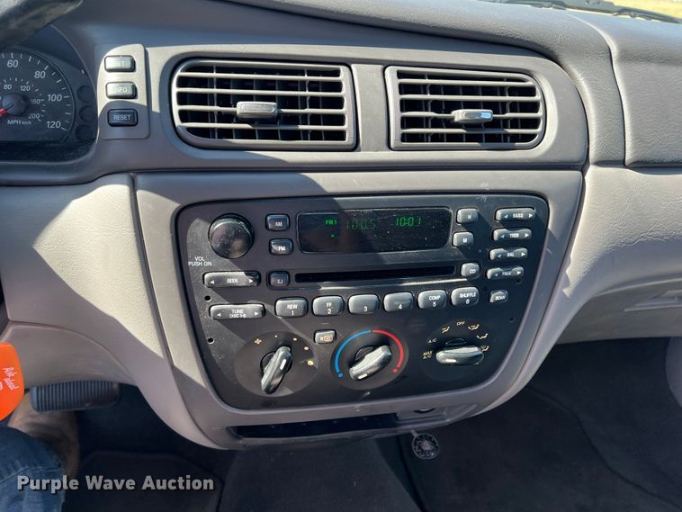 image for item DR1558 2006 Ford Taurus