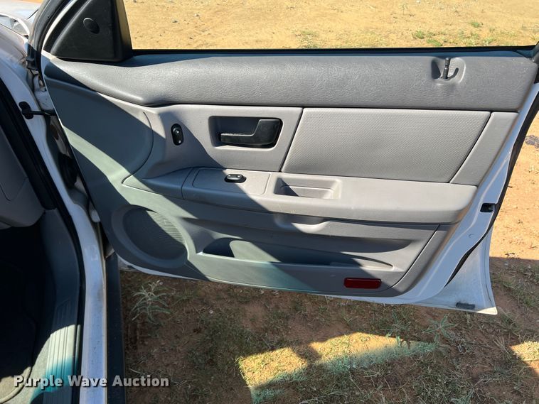 image for item DR1558 2006 Ford Taurus