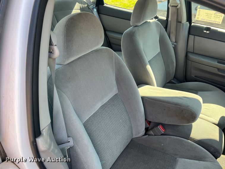 image for item DR1558 2006 Ford Taurus