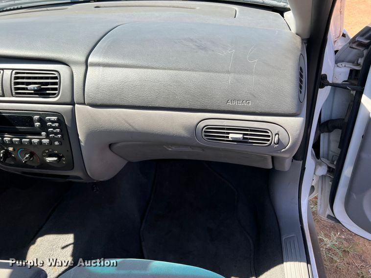 image for item DR1558 2006 Ford Taurus