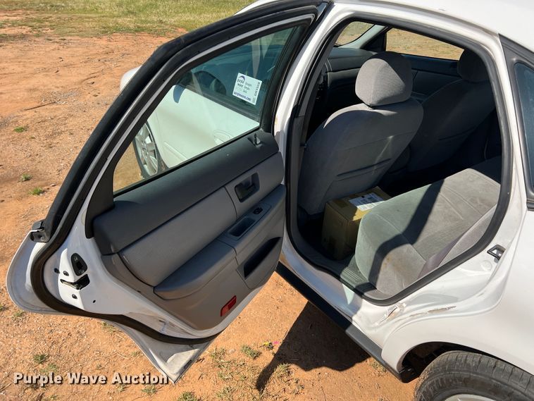 image for item DR1558 2006 Ford Taurus