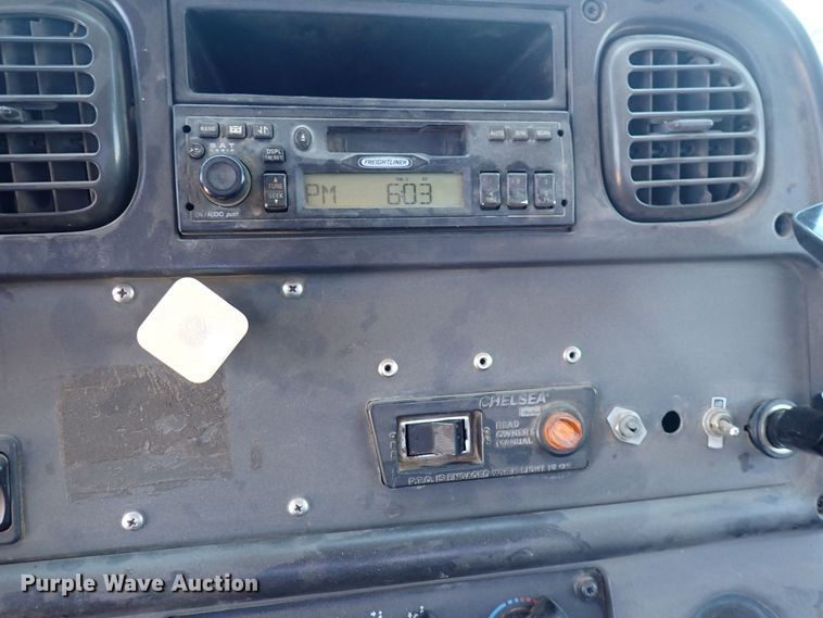 image for item DS7097 2004 Freightliner Business Class M2  vacuum truck