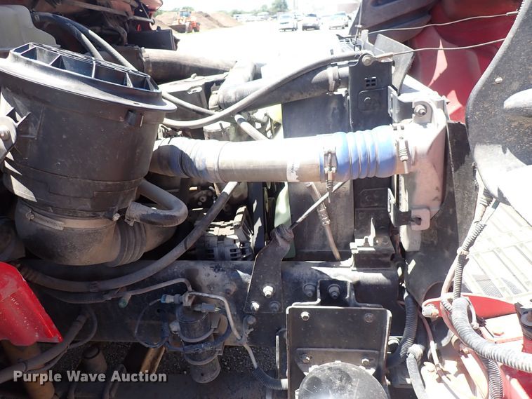 image for item DS7097 2004 Freightliner Business Class M2  vacuum truck