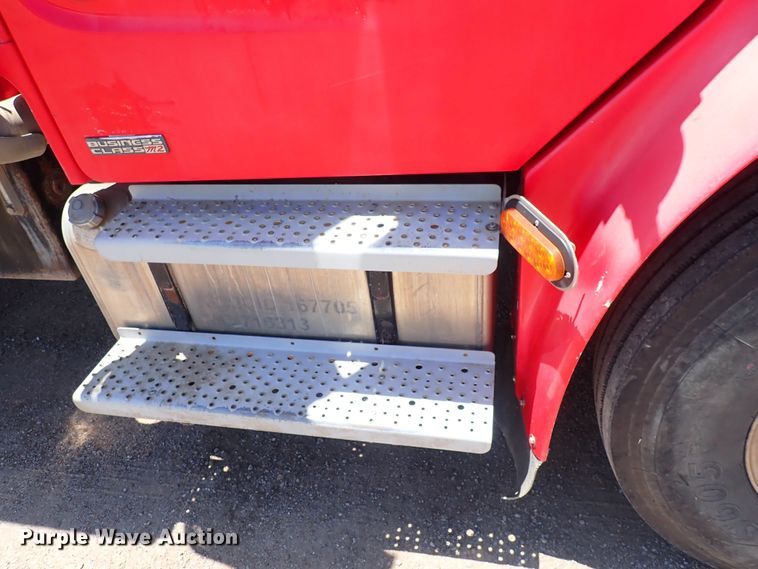 image for item DS7097 2004 Freightliner Business Class M2  vacuum truck