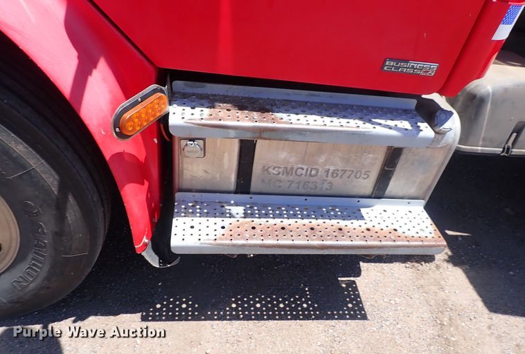 image for item DS7097 2004 Freightliner Business Class M2  vacuum truck