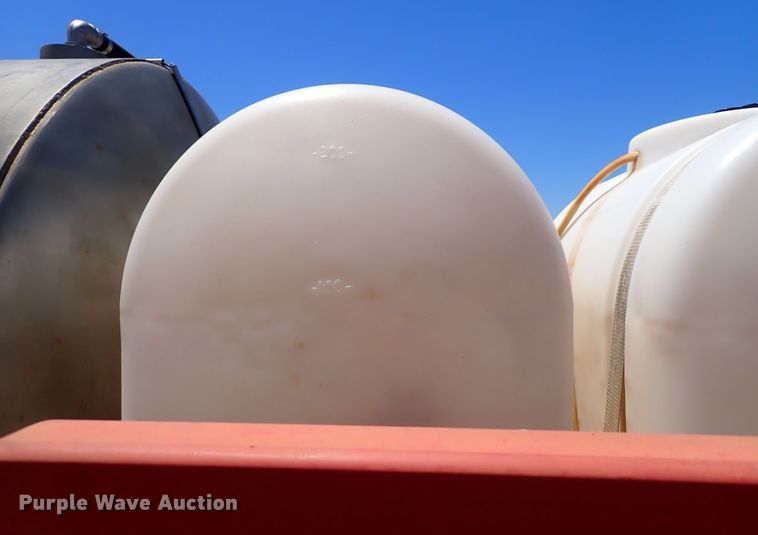 image for item DS7097 2004 Freightliner Business Class M2  vacuum truck