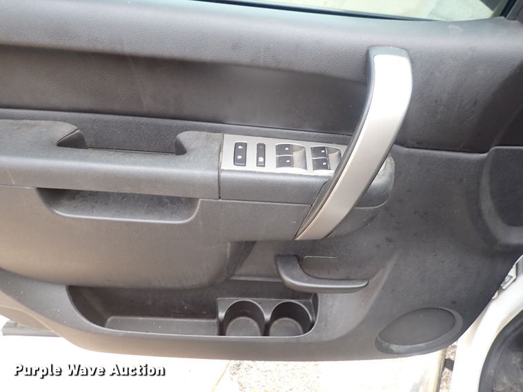 image for item DS7103 2011 Chevrolet Silverado 1500  Ext. Cab pickup truck