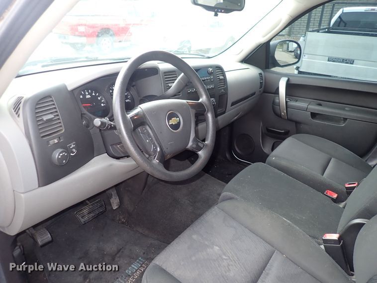 image for item DS7103 2011 Chevrolet Silverado 1500  Ext. Cab pickup truck