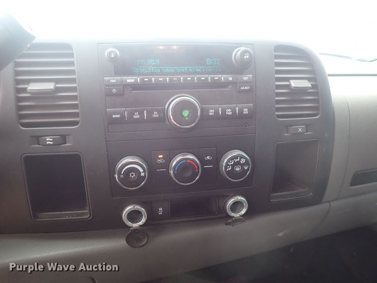 image for item DS7103 2011 Chevrolet Silverado 1500  Ext. Cab pickup truck