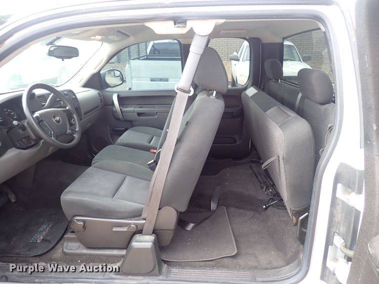 image for item DS7103 2011 Chevrolet Silverado 1500  Ext. Cab pickup truck