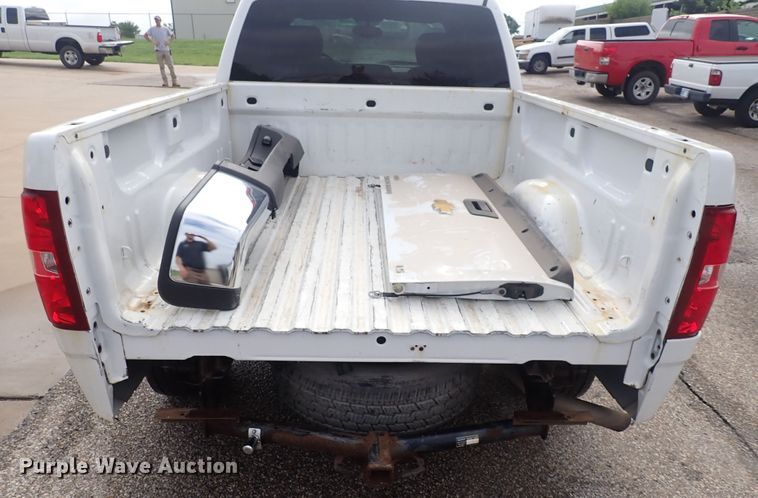 image for item DS7103 2011 Chevrolet Silverado 1500  Ext. Cab pickup truck