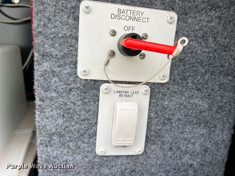 image for item DS8264 2017 Winnebago 25RKS  camper