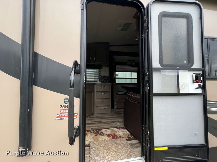 image for item DS8264 2017 Winnebago 25RKS  camper