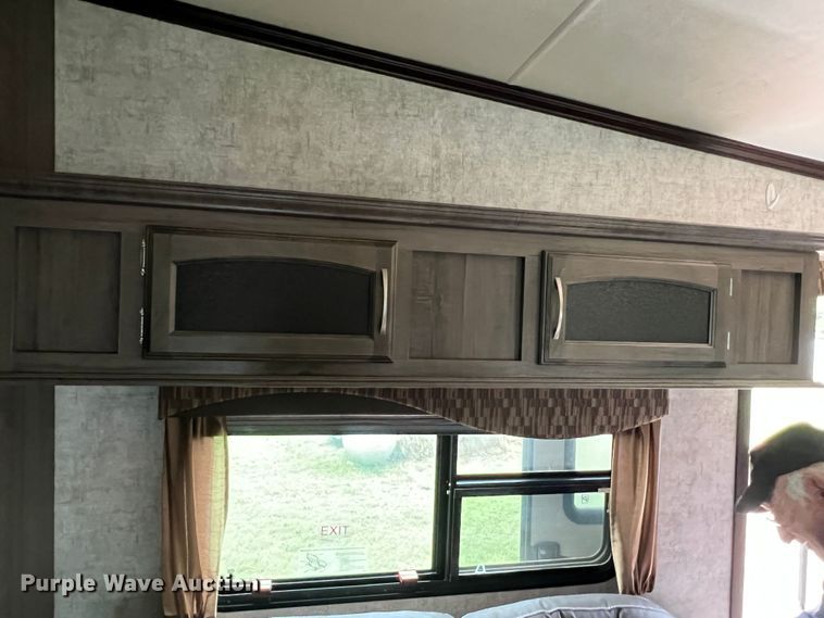 image for item DS8264 2017 Winnebago 25RKS  camper