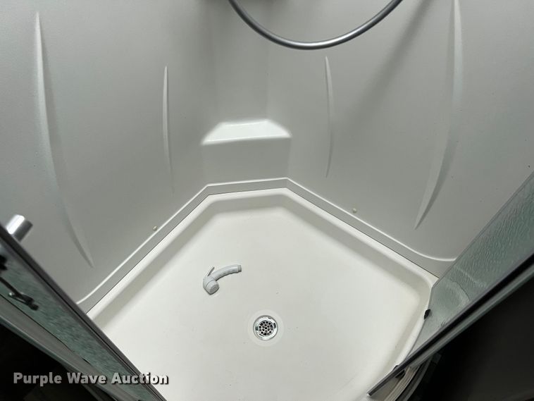 image for item DS8264 2017 Winnebago 25RKS  camper