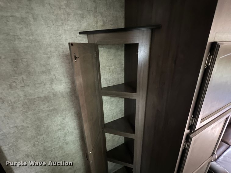 image for item DS8264 2017 Winnebago 25RKS  camper