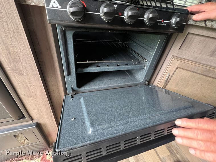 image for item DS8264 2017 Winnebago 25RKS  camper