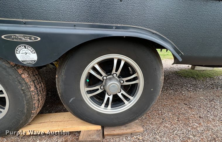 image for item DS8264 2017 Winnebago 25RKS  camper