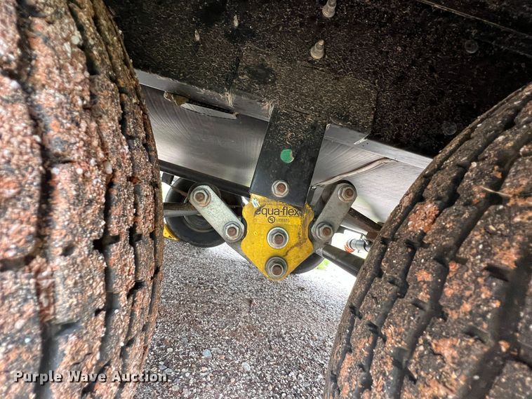 image for item DS8264 2017 Winnebago 25RKS  camper