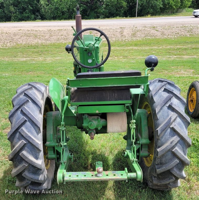 image for item FC9122 John Deere M  tractor