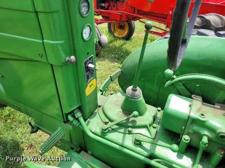 image for item FC9122 John Deere M  tractor