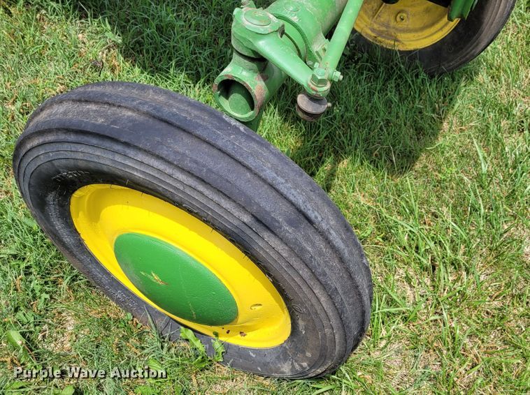 image for item FC9122 John Deere M  tractor