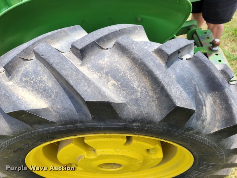 image for item FC9122 John Deere M  tractor