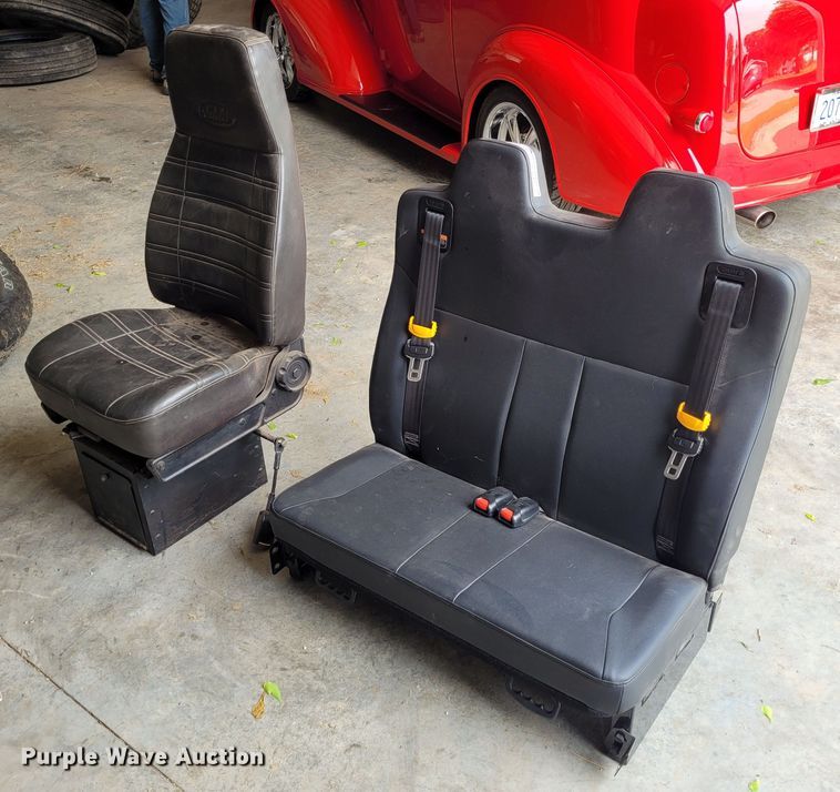 image for item FC9147 (2) seats