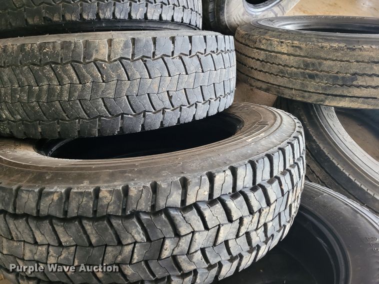 image for item FC9149 Approximately 24 tires