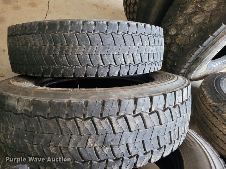 image for item FC9149 Approximately 24 tires