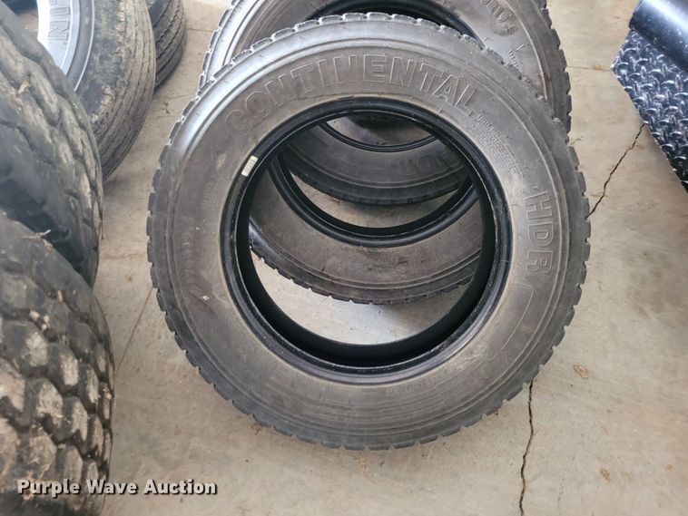 image for item FC9149 Approximately 24 tires