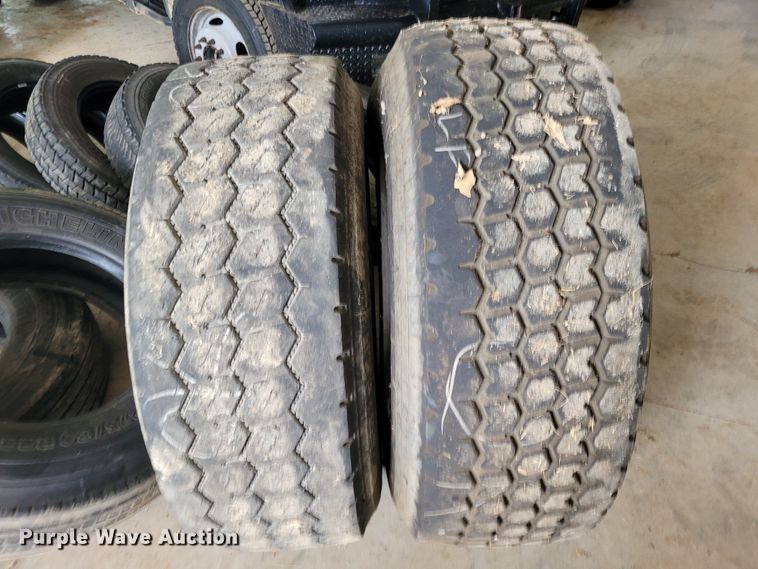 image for item FC9149 Approximately 24 tires