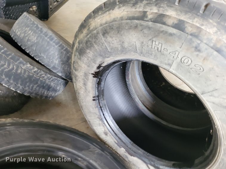 image for item FC9149 Approximately 24 tires