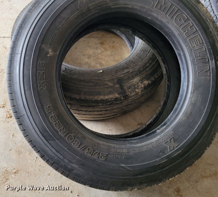 image for item FC9149 Approximately 24 tires