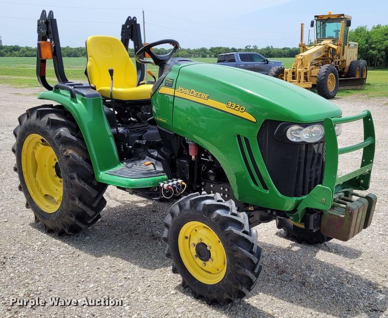 image for item FC9160 John Deere 3320  MFWD tractor
