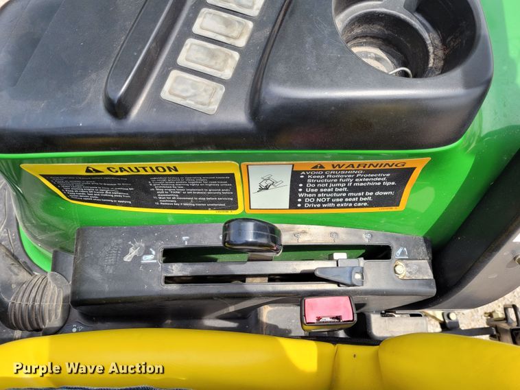 image for item FC9160 John Deere 3320  MFWD tractor