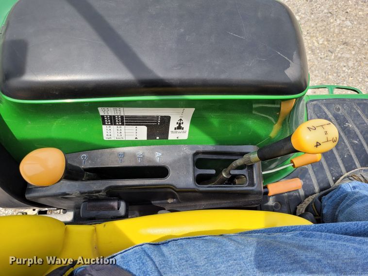 image for item FC9160 John Deere 3320  MFWD tractor