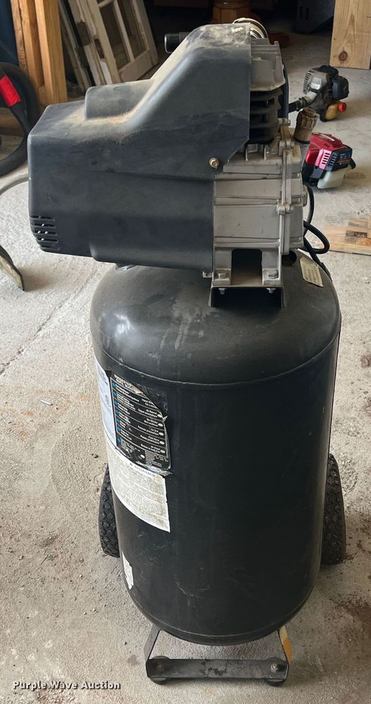 image for item HL9045 Jobsmart  air compressor