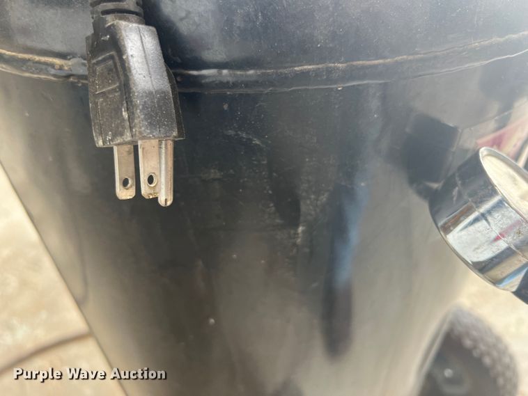 image for item HL9045 Jobsmart  air compressor