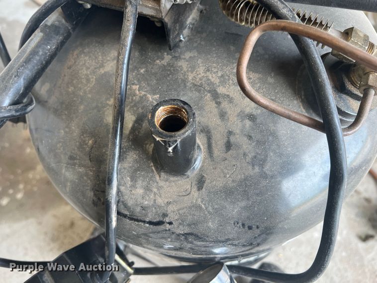 image for item HL9045 Jobsmart  air compressor