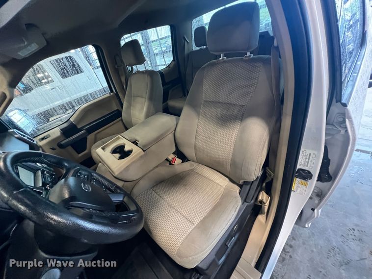 image for item HL9077 2015 Ford F150  SuperCrew pickup truck