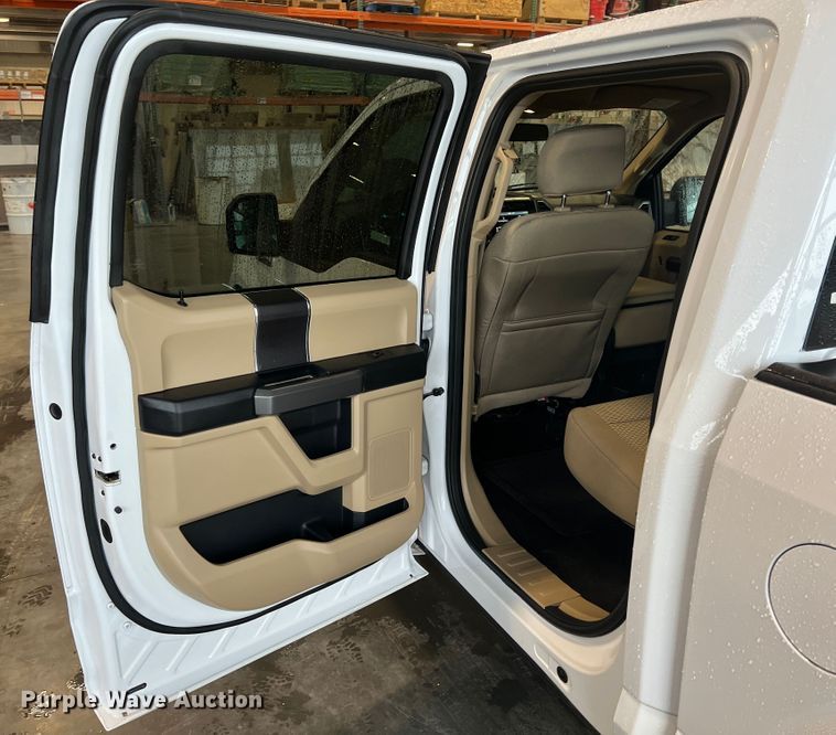 image for item HL9077 2015 Ford F150  SuperCrew pickup truck